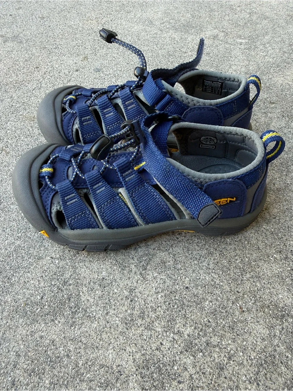 Keen Big Kid's Newport H2 Sandals Size 1